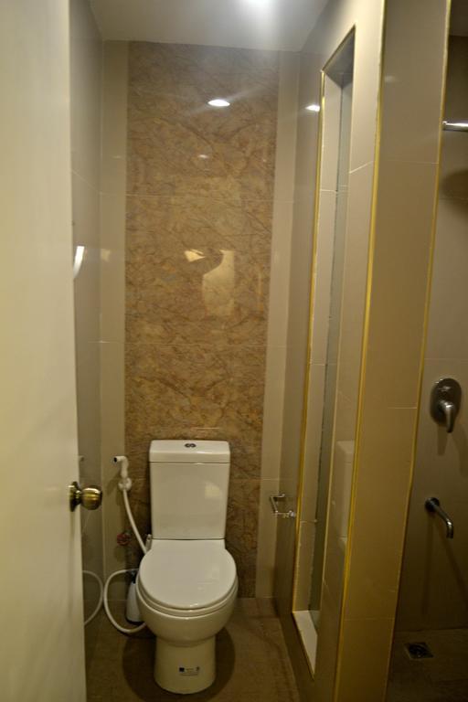 Avalu Residences Makati City Екстер'єр фото
