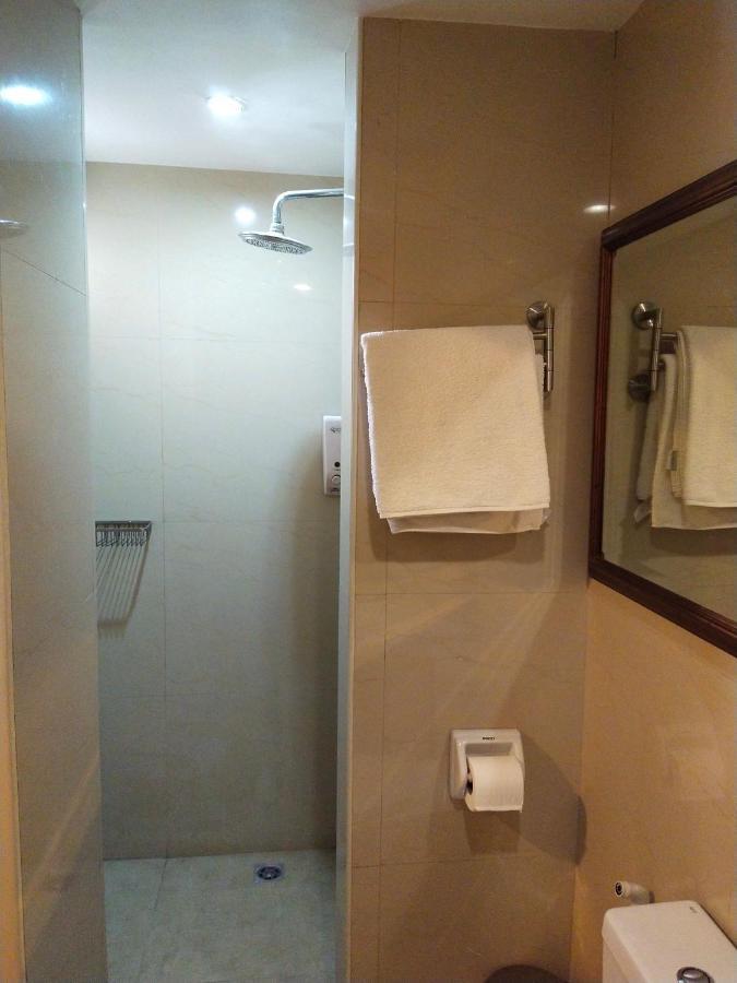 Avalu Residences Makati City Екстер'єр фото
